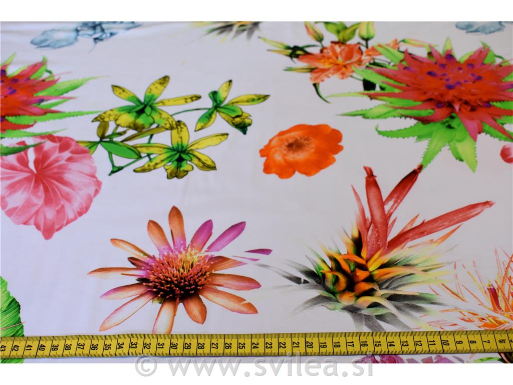 Bombažni jersey - večji cvetovi na beli