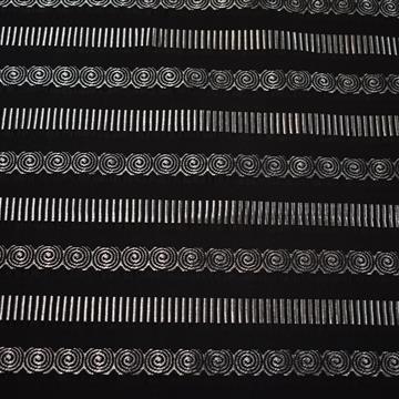 Žakard - črn s srebrnimi vzorci