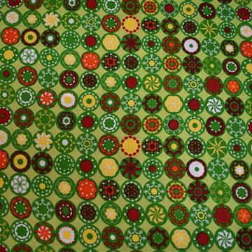 Poplin - zeleni krogi z vzorci na svetlo zeleni osnovi
